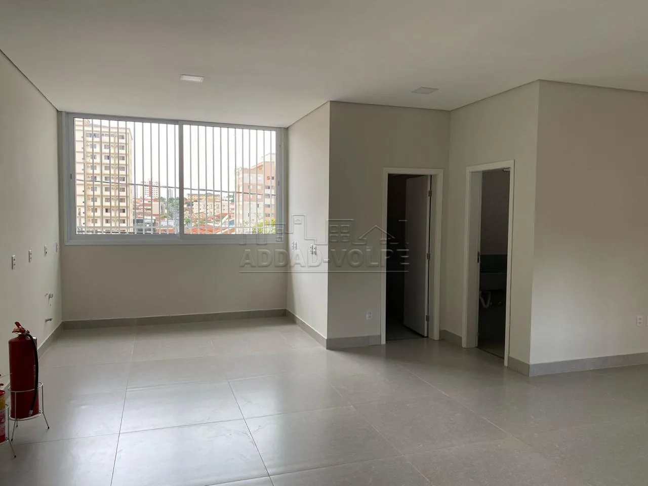 Alugar Comercial / Sal&atilde;o em Bauru R$ 6.000,00 - Foto 2