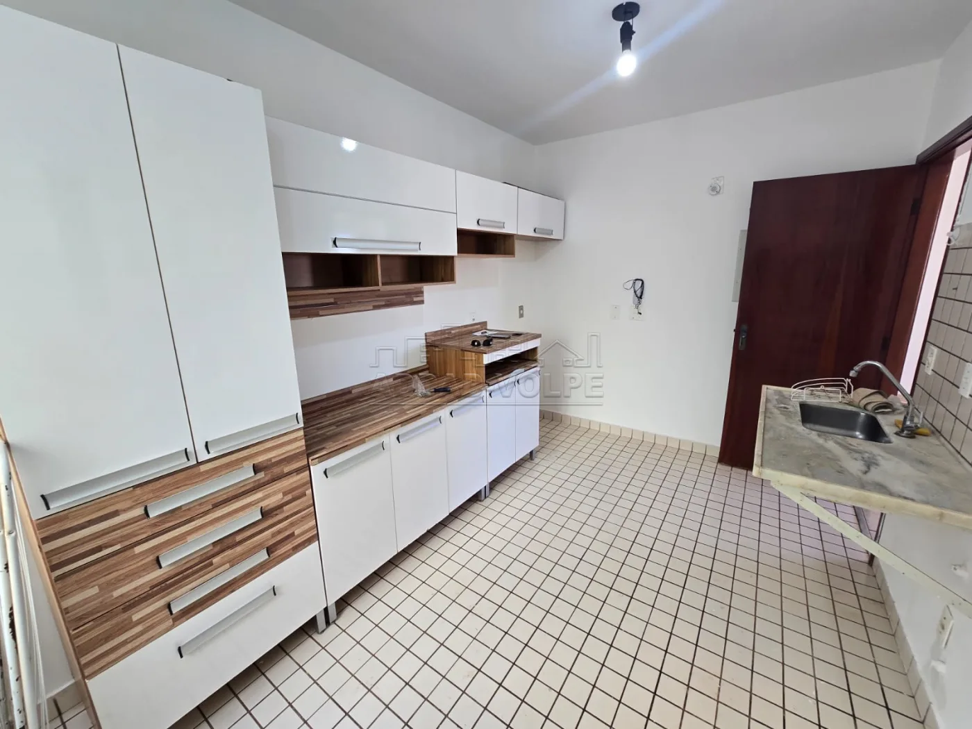 Comprar Apartamento / Padr&atilde;o em Bauru R$ 260.000,00 - Foto 2