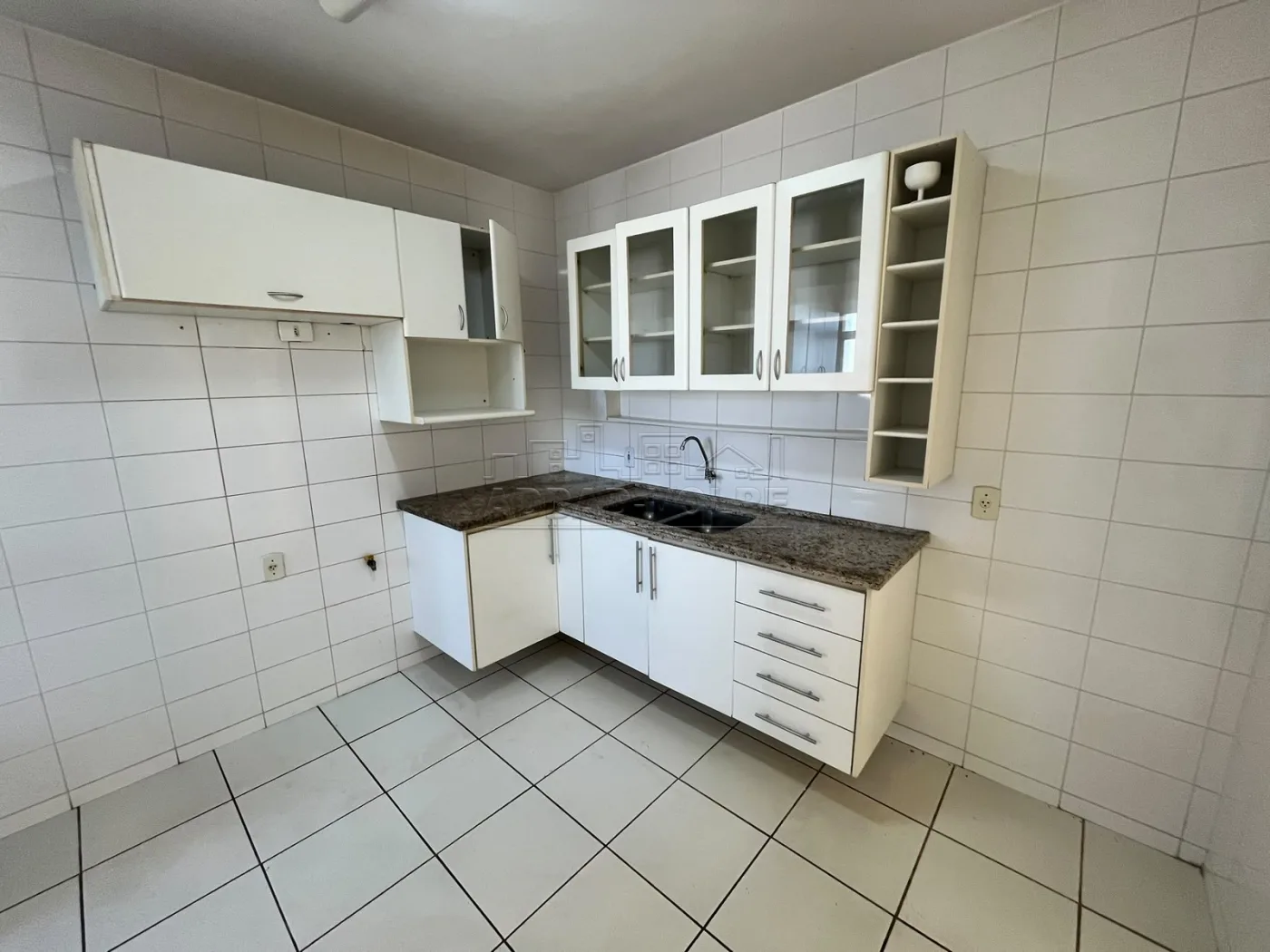 Alugar Apartamento / Padr&atilde;o em Bauru R$ 2.300,00 - Foto 8