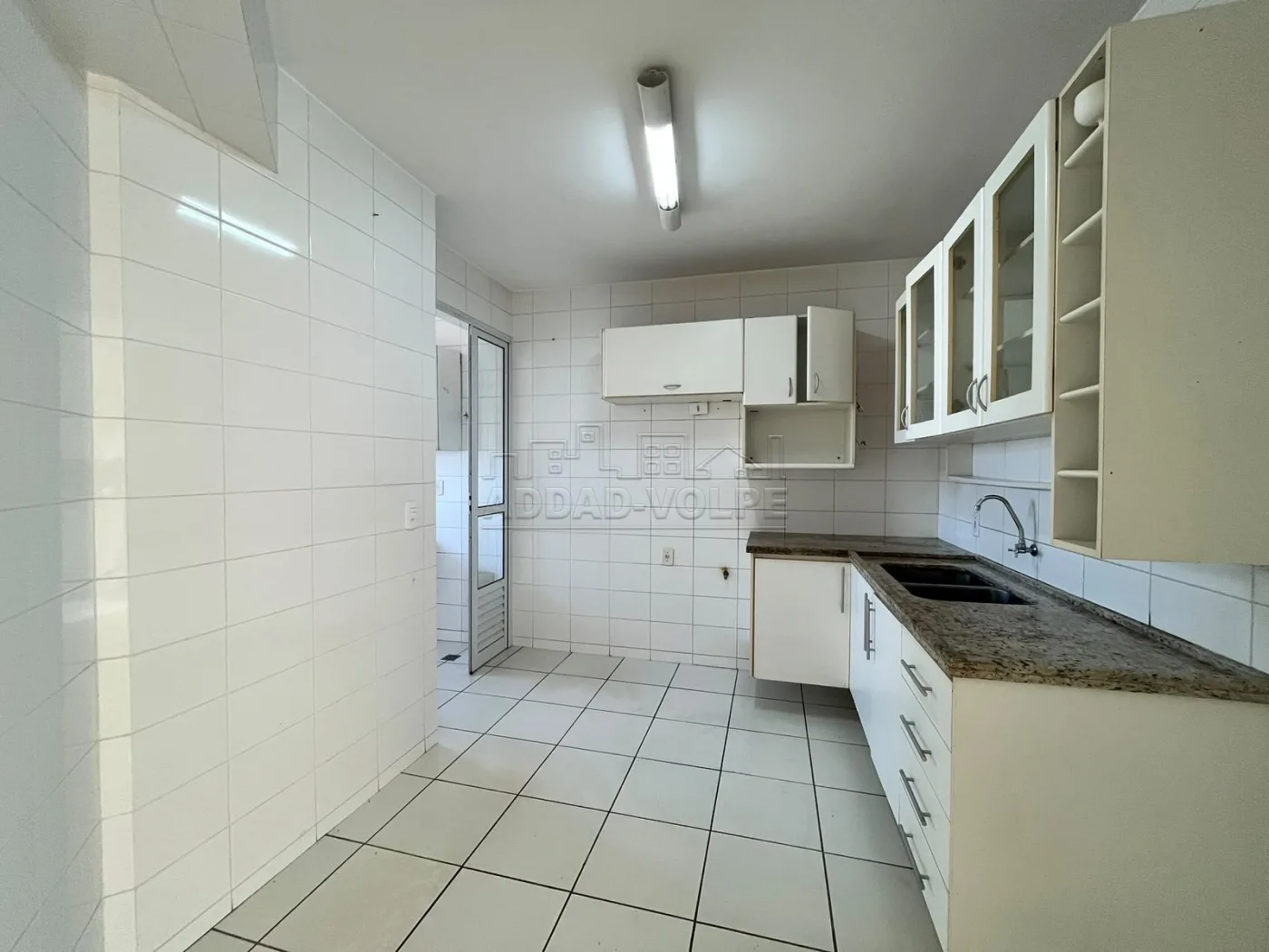 Alugar Apartamento / Padr&atilde;o em Bauru R$ 2.300,00 - Foto 10