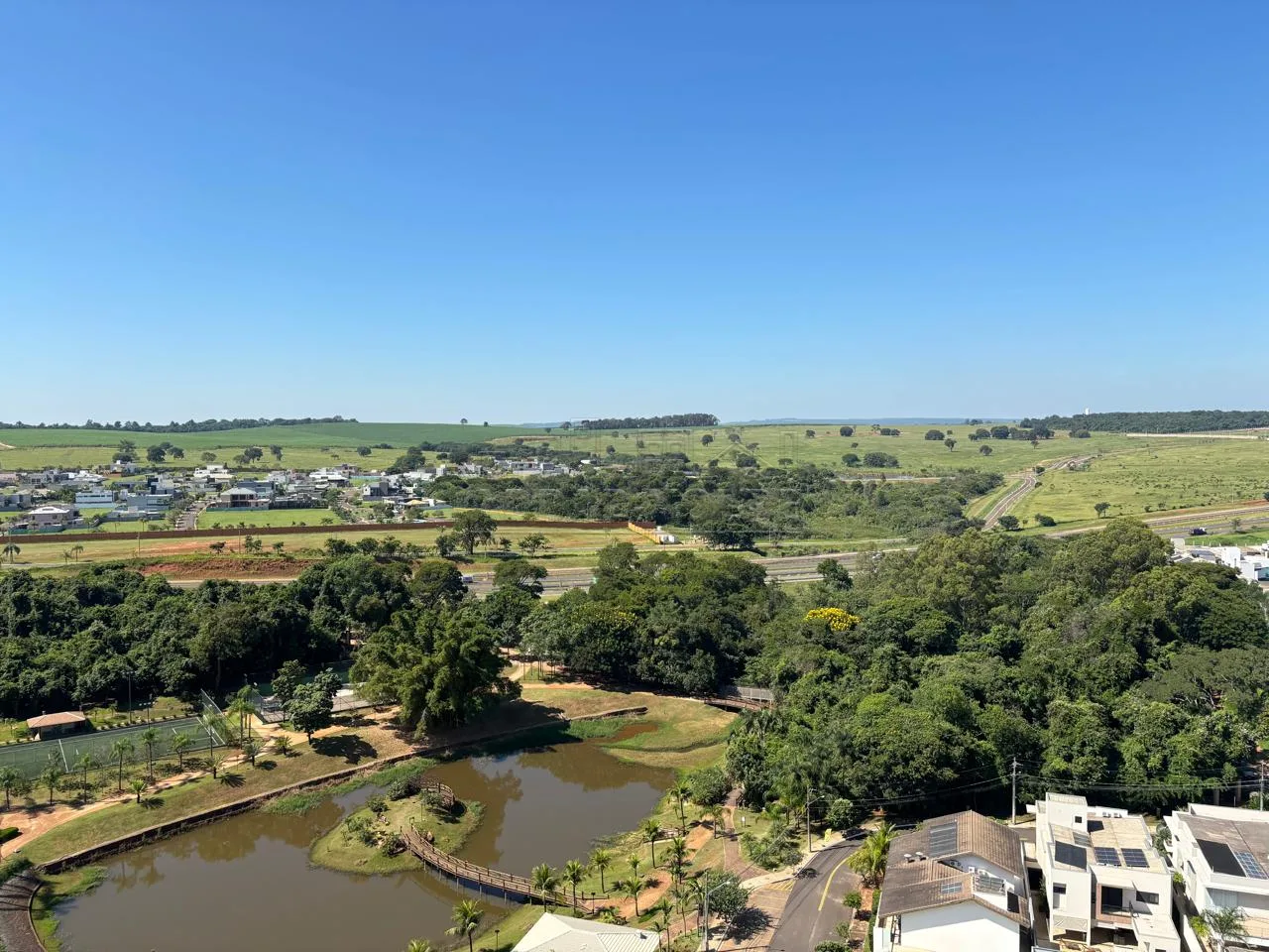 Comprar Apartamento / Padr&atilde;o em Bauru R$ 1.390.000,00 - Foto 2