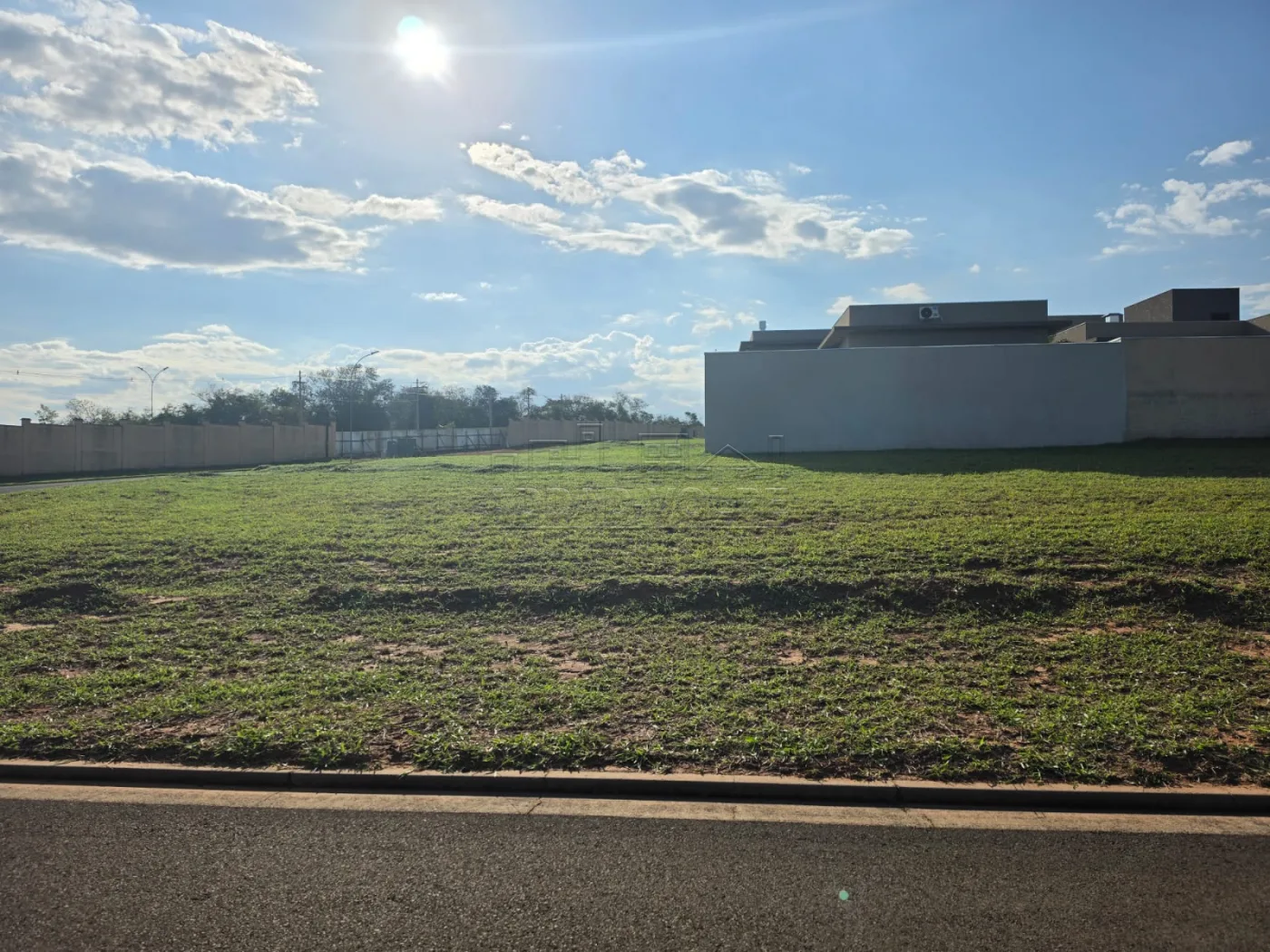 Comprar Terreno / Condom&iacute;nio em Piratininga R$ 400.000,00 - Foto 1