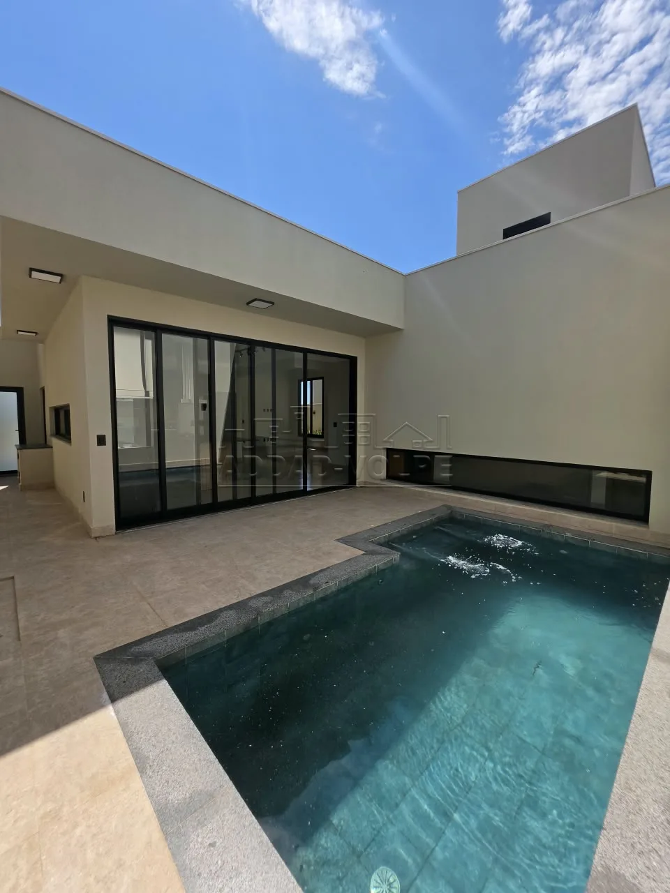 Comprar Casa / Condom&iacute;nio em Piratininga R$ 1.500.000,00 - Foto 3