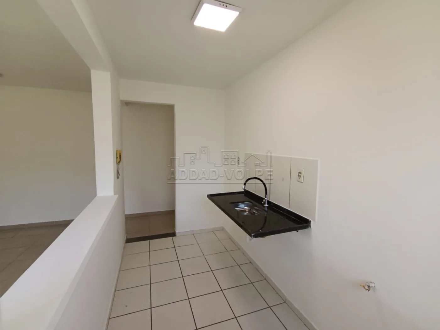Comprar Apartamento / Padr&atilde;o em Bauru R$ 180.000,00 - Foto 2
