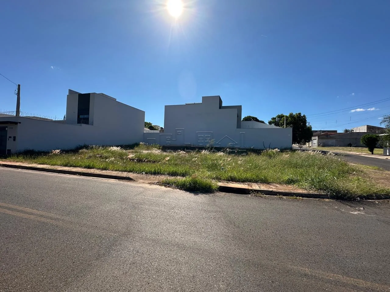 Comprar Terreno / Padr&atilde;o em Bauru R$ 450.000,00 - Foto 3