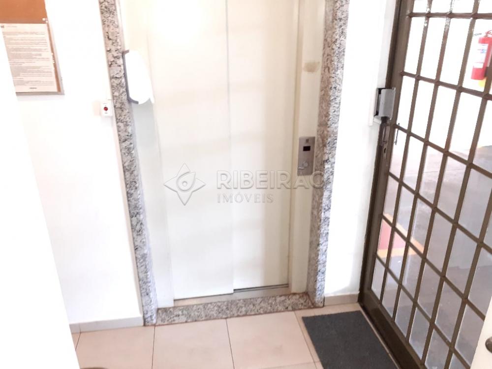 Alugar Apartamento / Padr&atilde;o em Ribeir&atilde;o Preto R$ 900,00 - Foto 2