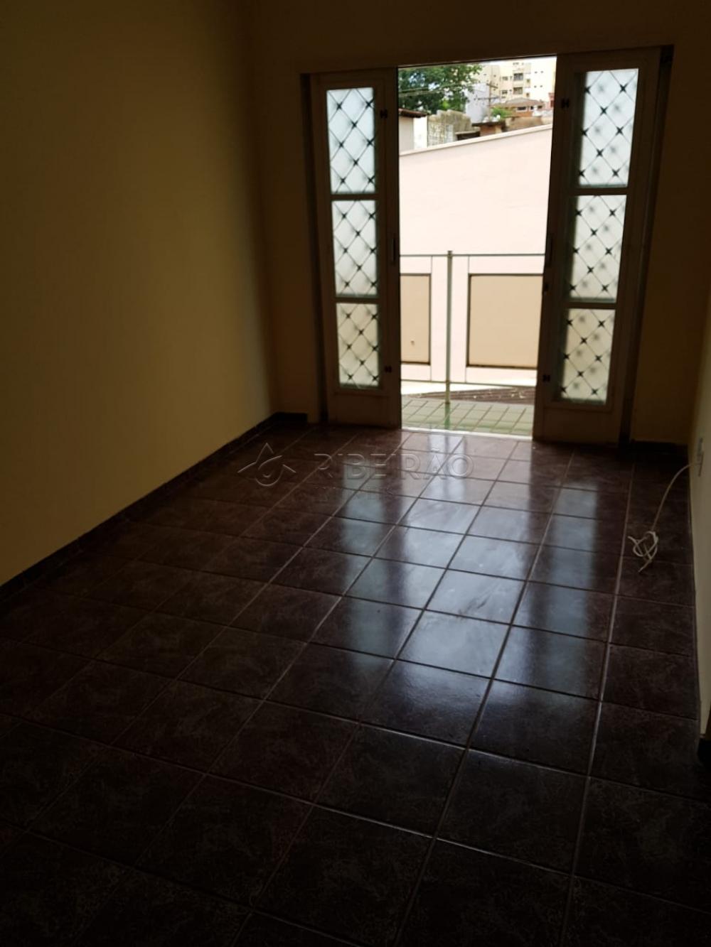 Alugar Apartamento / Padr&atilde;o em Ribeir&atilde;o Preto R$ 700,00 - Foto 3