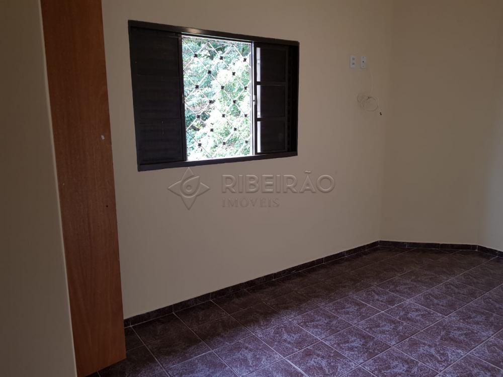 Alugar Apartamento / Padr&atilde;o em Ribeir&atilde;o Preto R$ 700,00 - Foto 1