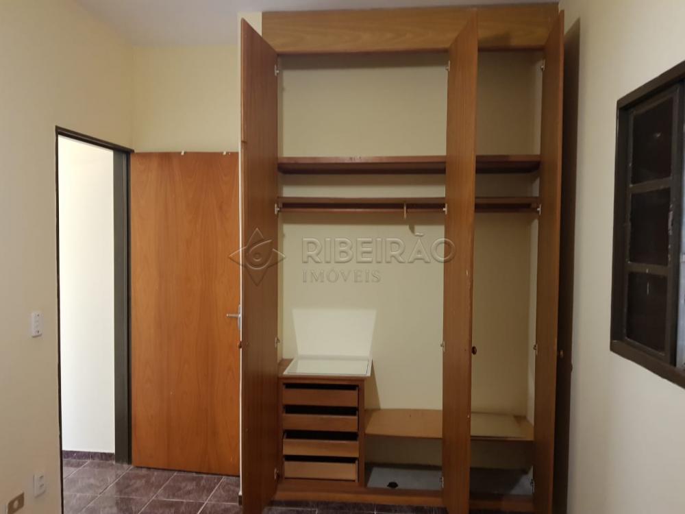 Alugar Apartamento / Padr&atilde;o em Ribeir&atilde;o Preto R$ 700,00 - Foto 2