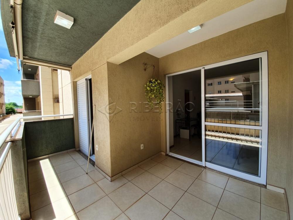 Alugar Apartamento / Padr&atilde;o em Ribeir&atilde;o Preto R$ 1.800,00 - Foto 4