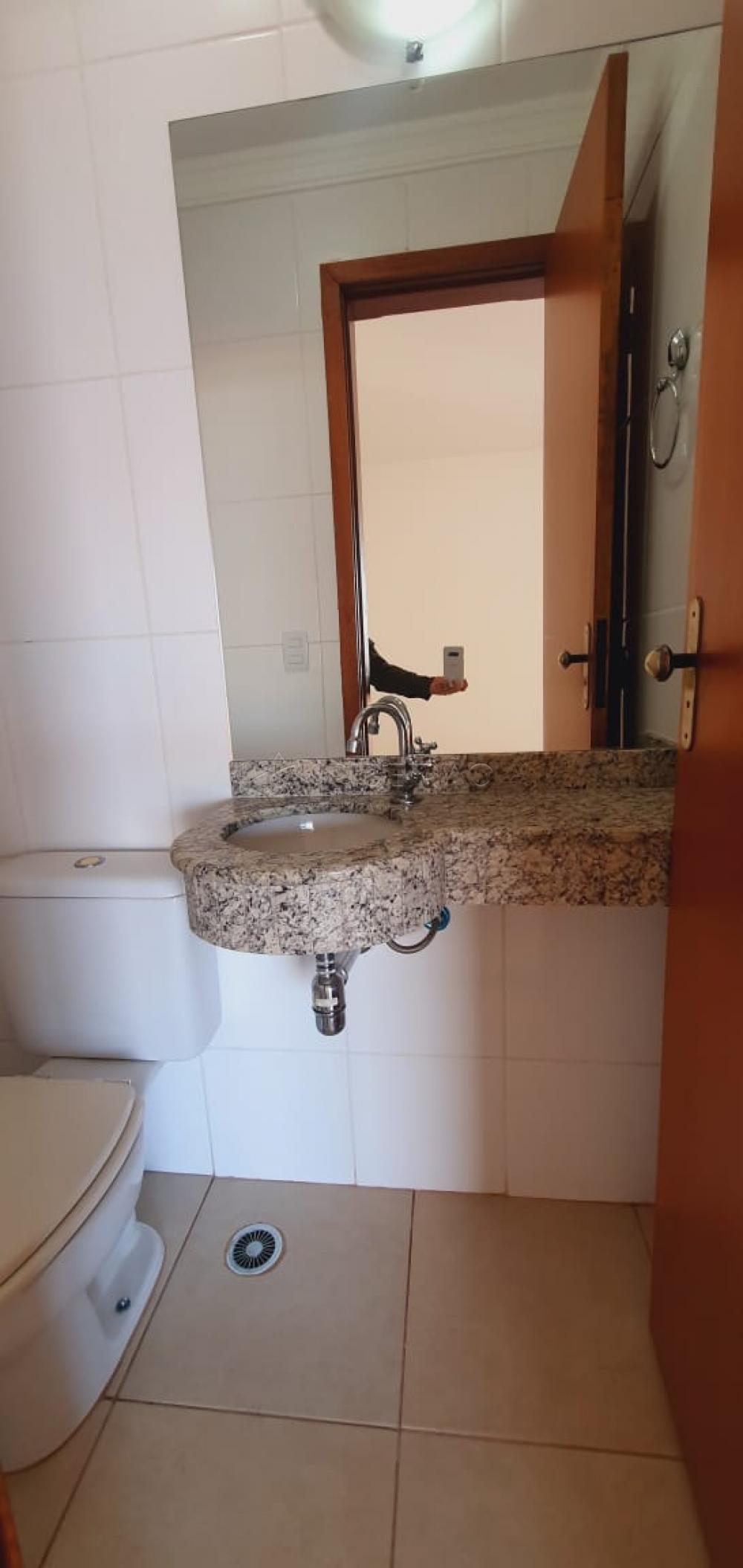 Alugar Apartamento / Padr&atilde;o em Ribeir&atilde;o Preto R$ 2.500,00 - Foto 4
