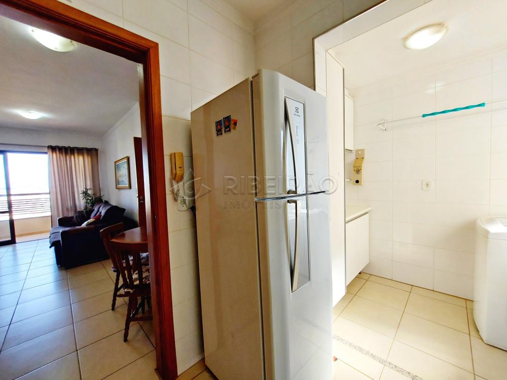 Alugar Apartamento / Padr&atilde;o em Ribeir&atilde;o Preto R$ 1.800,00 - Foto 5