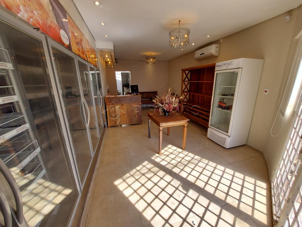 Alugar Casa / Casa em Ribeir&atilde;o Preto R$ 3.500,00 - Foto 4