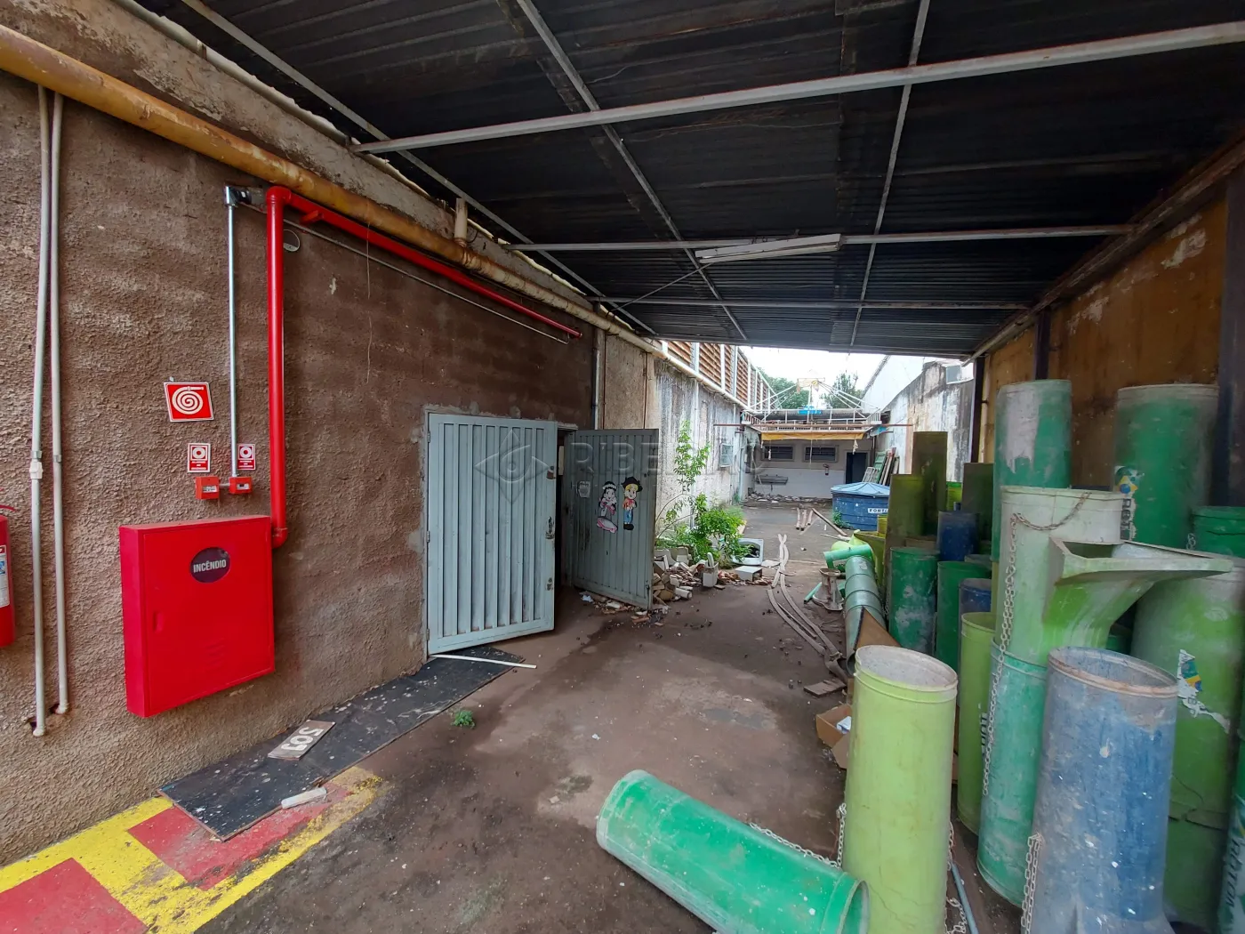 Alugar Comercial / Galp&atilde;o em Ribeir&atilde;o Preto R$ 15.000,00 - Foto 5