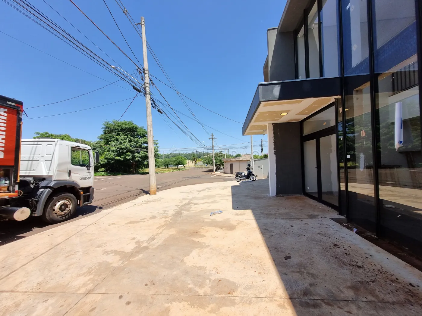 Alugar Comercial / Loja em Ribeir&atilde;o Preto R$ 8.500,00 - Foto 14