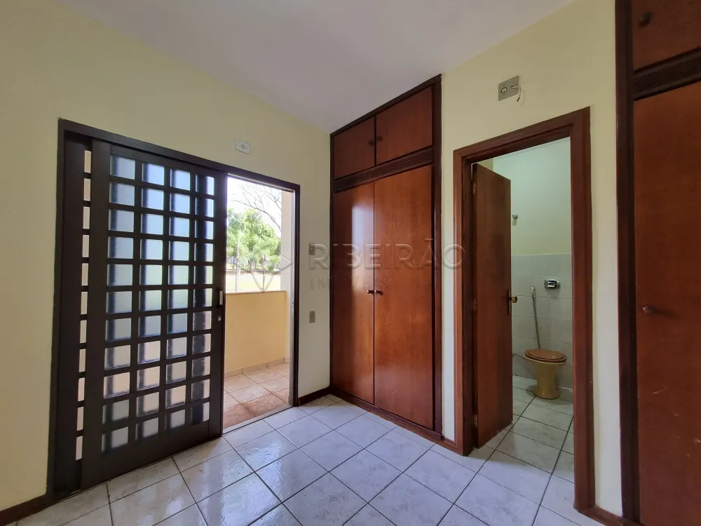 Alugar Apartamento / Padr&atilde;o em Ribeir&atilde;o Preto R$ 1.100,00 - Foto 9