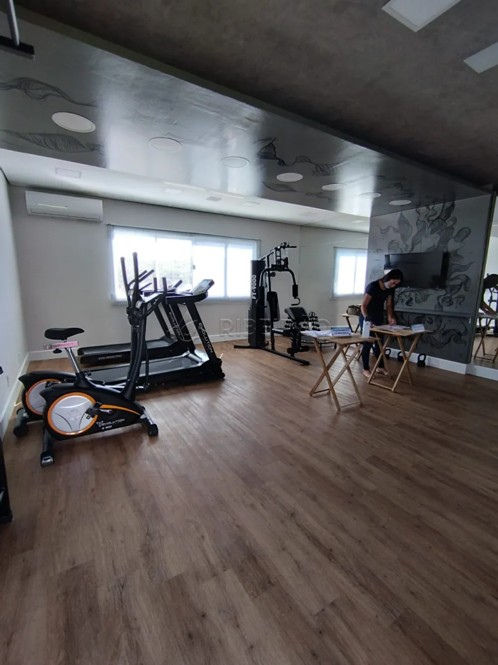 Alugar Apartamento / Padr&atilde;o em Ribeir&atilde;o Preto R$ 900,00 - Foto 16