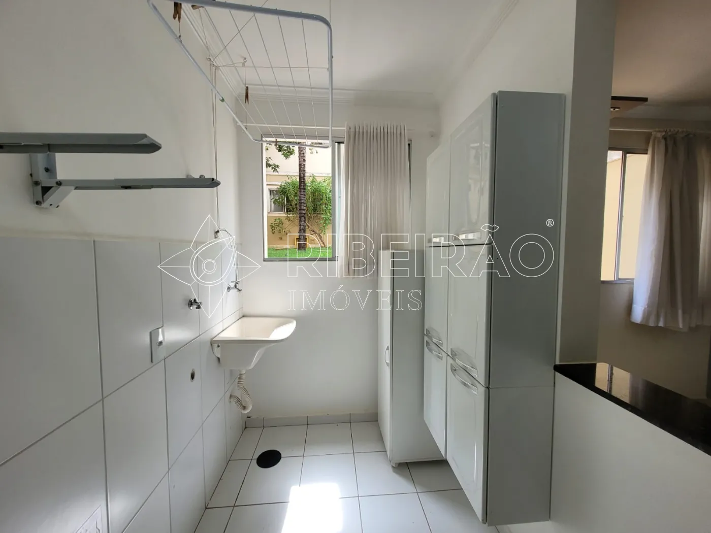 Alugar Apartamento / Padr&atilde;o em Ribeir&atilde;o Preto R$ 900,00 - Foto 10