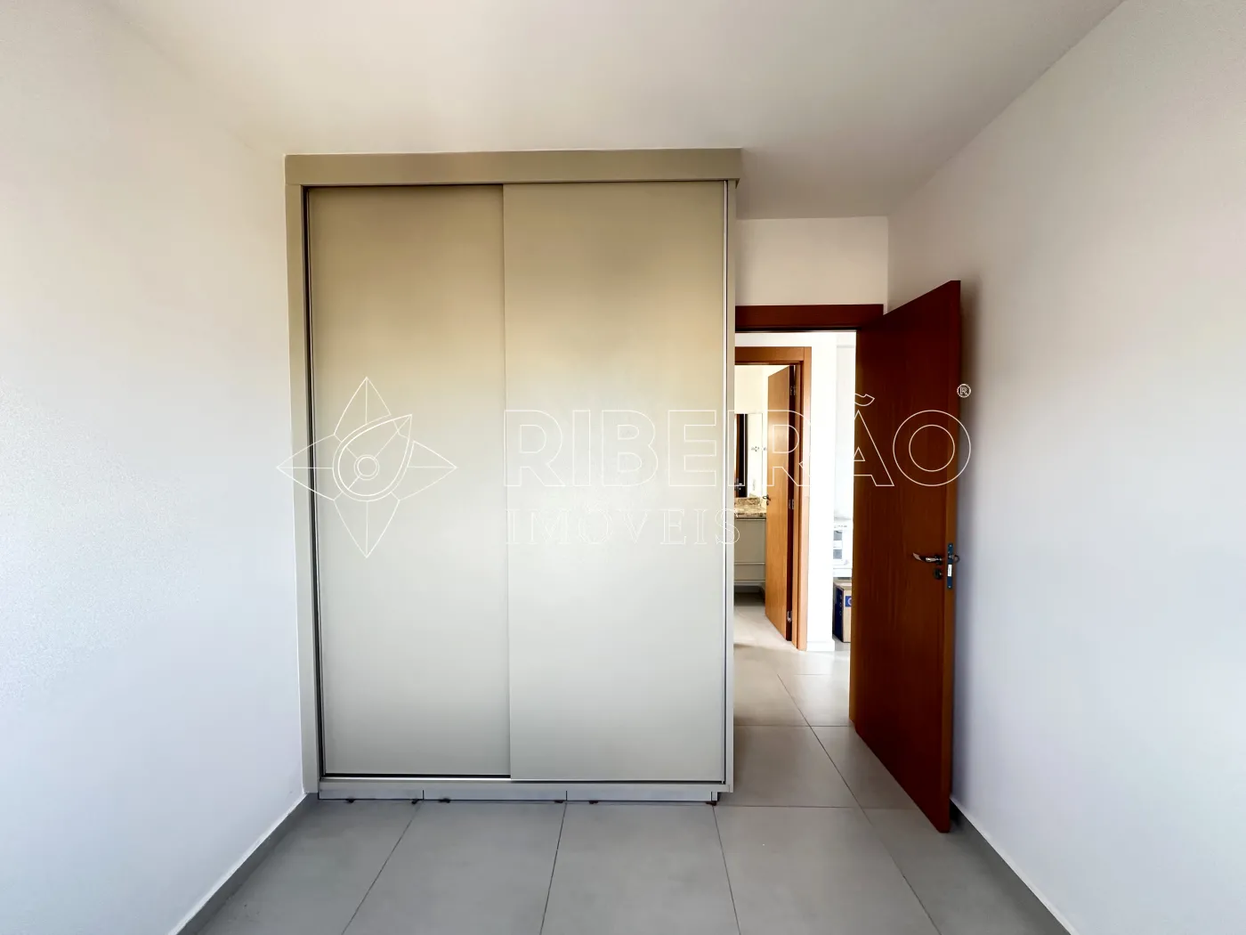 Alugar Apartamento / Padr&atilde;o em Ribeir&atilde;o Preto R$ 2.000,00 - Foto 7