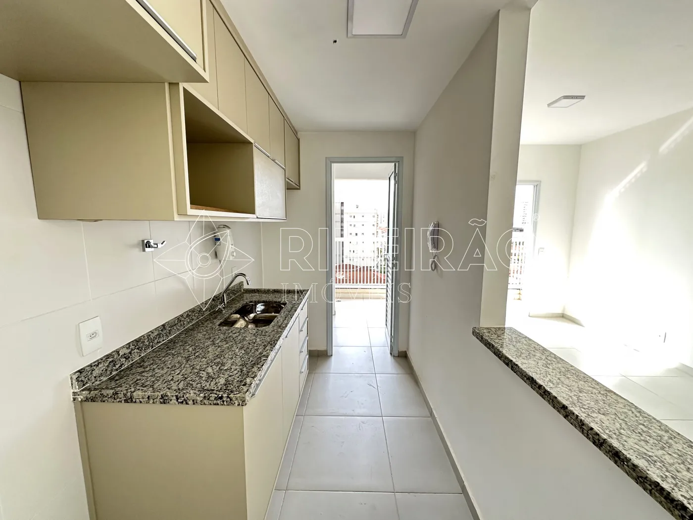 Alugar Apartamento / Padr&atilde;o em Ribeir&atilde;o Preto R$ 2.000,00 - Foto 12