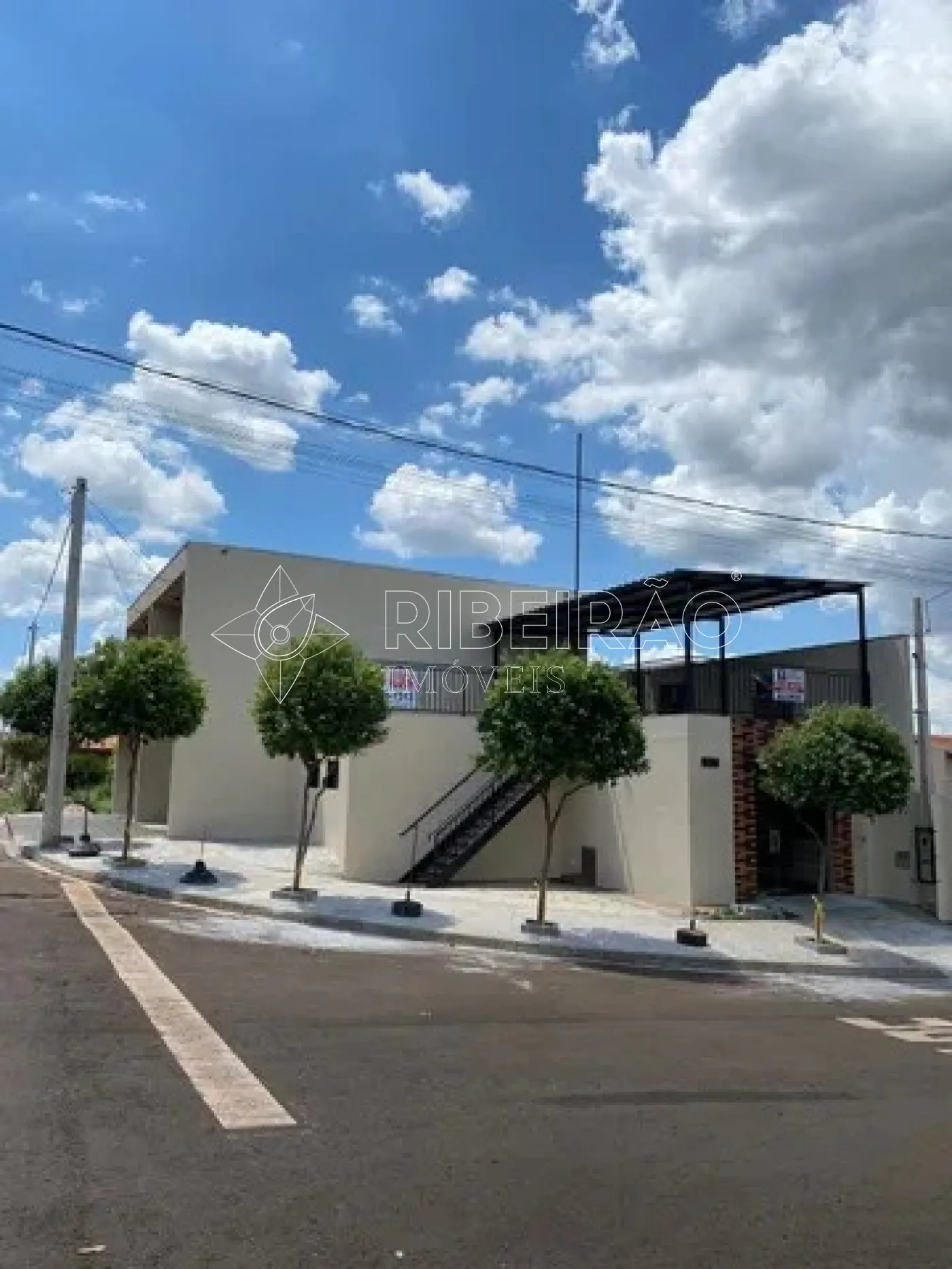 Alugar Comercial / Sal&atilde;o em Ribeir&atilde;o Preto R$ 3.000,00 - Foto 2