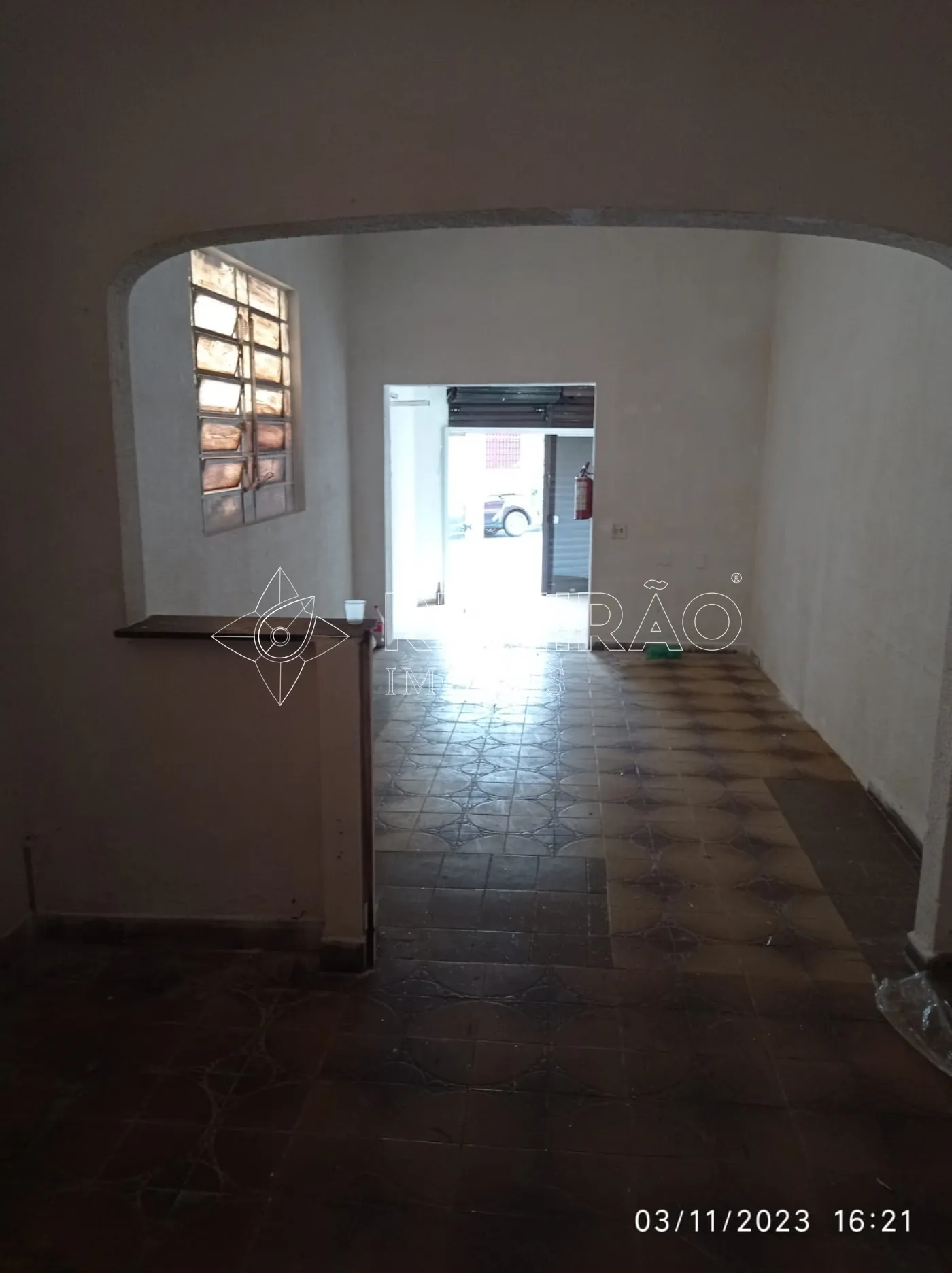 Alugar Comercial / Sal&atilde;o em Ribeir&atilde;o Preto R$ 1.100,00 - Foto 1