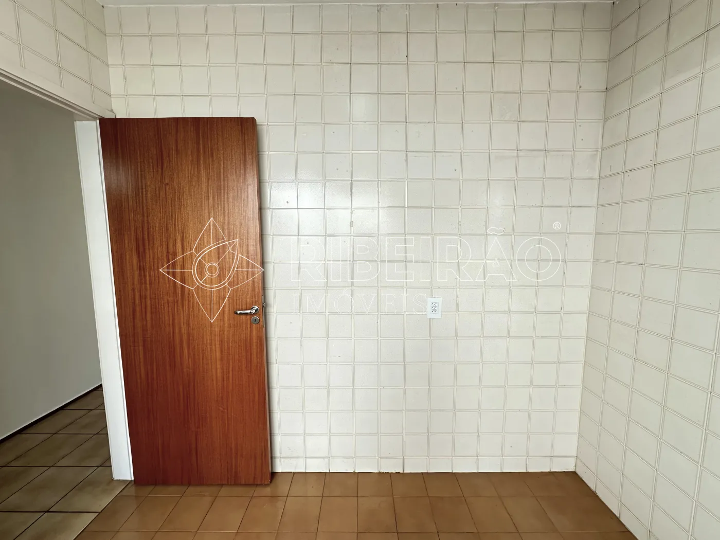 Alugar Apartamento / Padr&atilde;o em Ribeir&atilde;o Preto R$ 1.200,00 - Foto 12