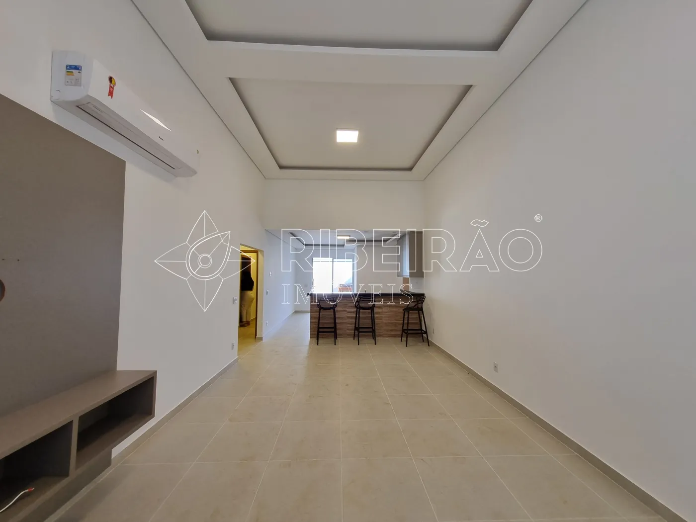 Alugar Casa / Condom&iacute;nio em Ribeir&atilde;o Preto R$ 6.000,00 - Foto 2