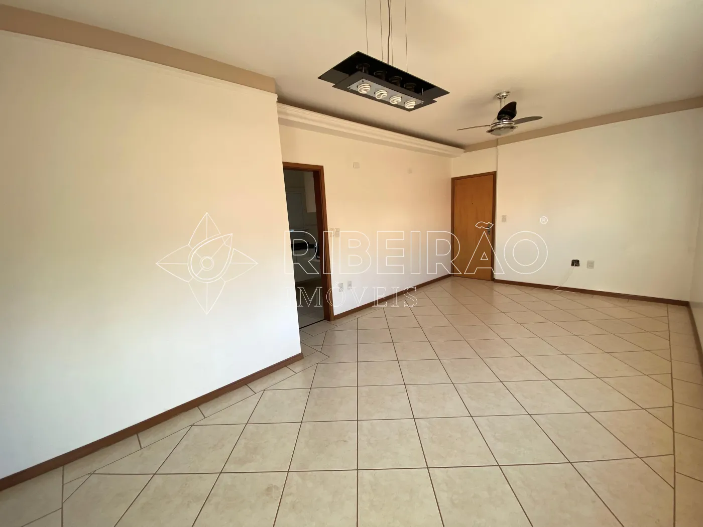 Alugar Apartamento / Padr&atilde;o em Ribeir&atilde;o Preto R$ 2.800,00 - Foto 3