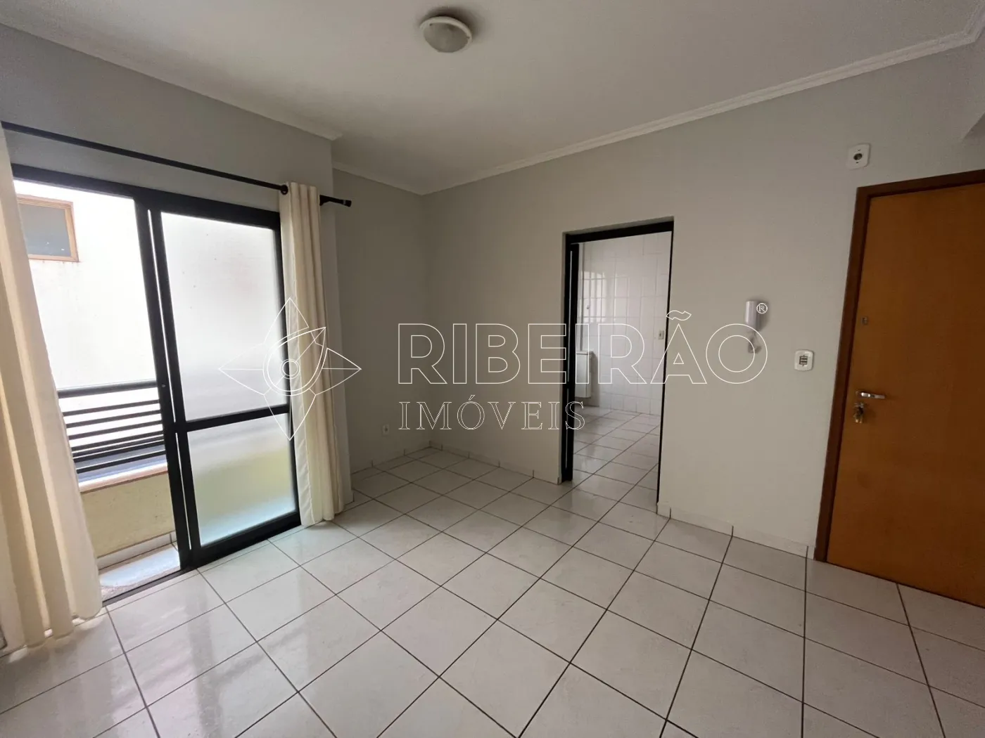 Alugar Apartamento / Padr&atilde;o em Ribeir&atilde;o Preto R$ 1.550,00 - Foto 3