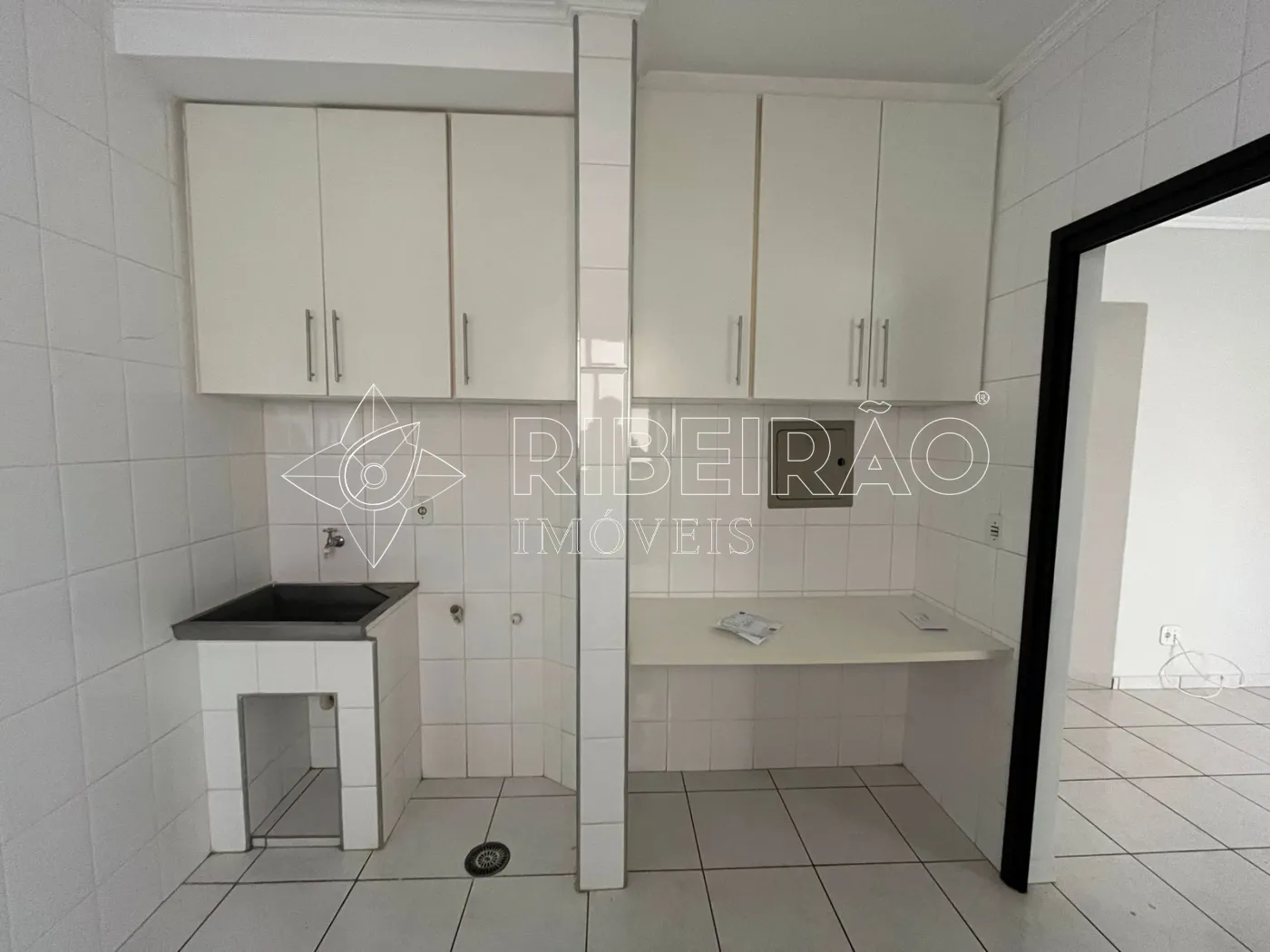 Alugar Apartamento / Padr&atilde;o em Ribeir&atilde;o Preto R$ 1.550,00 - Foto 18