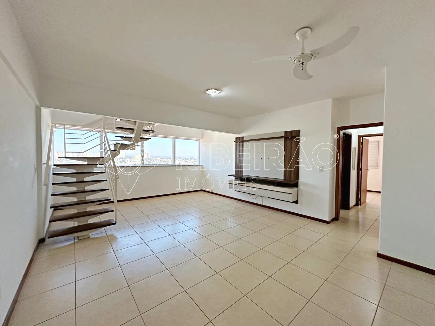 Alugar Apartamento / Padr&atilde;o em Ribeir&atilde;o Preto R$ 3.100,00 - Foto 1