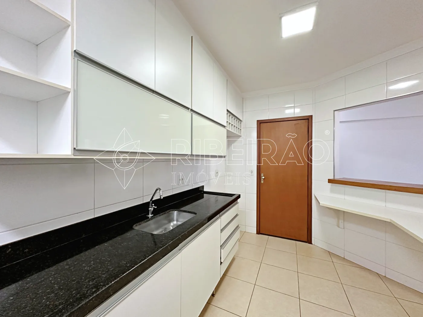 Alugar Apartamento / Padr&atilde;o em Ribeir&atilde;o Preto R$ 3.100,00 - Foto 9