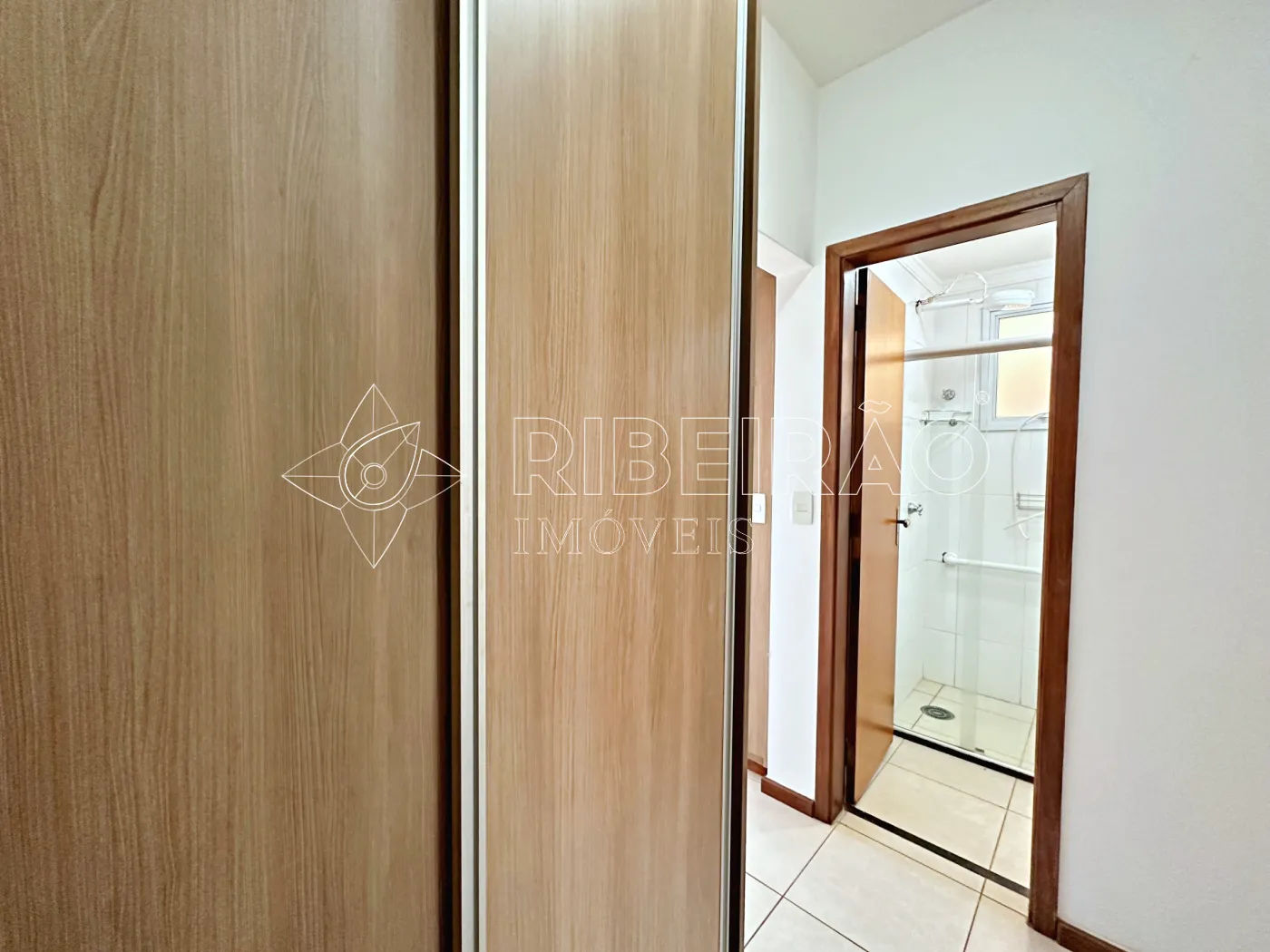 Alugar Apartamento / Padr&atilde;o em Ribeir&atilde;o Preto R$ 3.100,00 - Foto 11