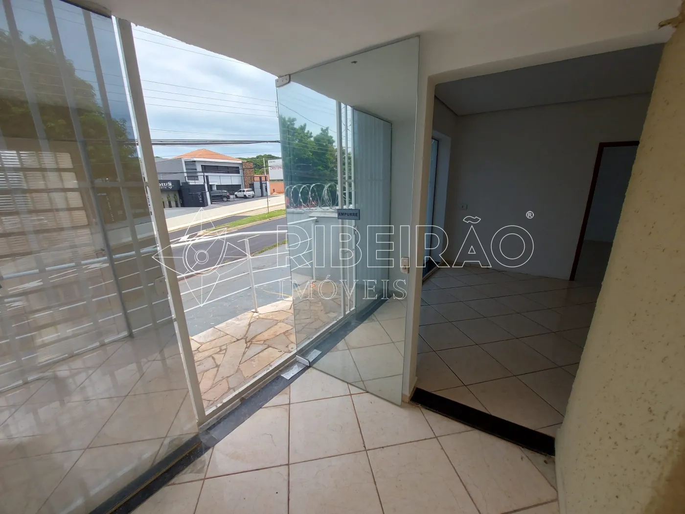 Alugar Comercial / Im&oacute;vel Comercial em Ribeir&atilde;o Preto R$ 4.200,00 - Foto 4