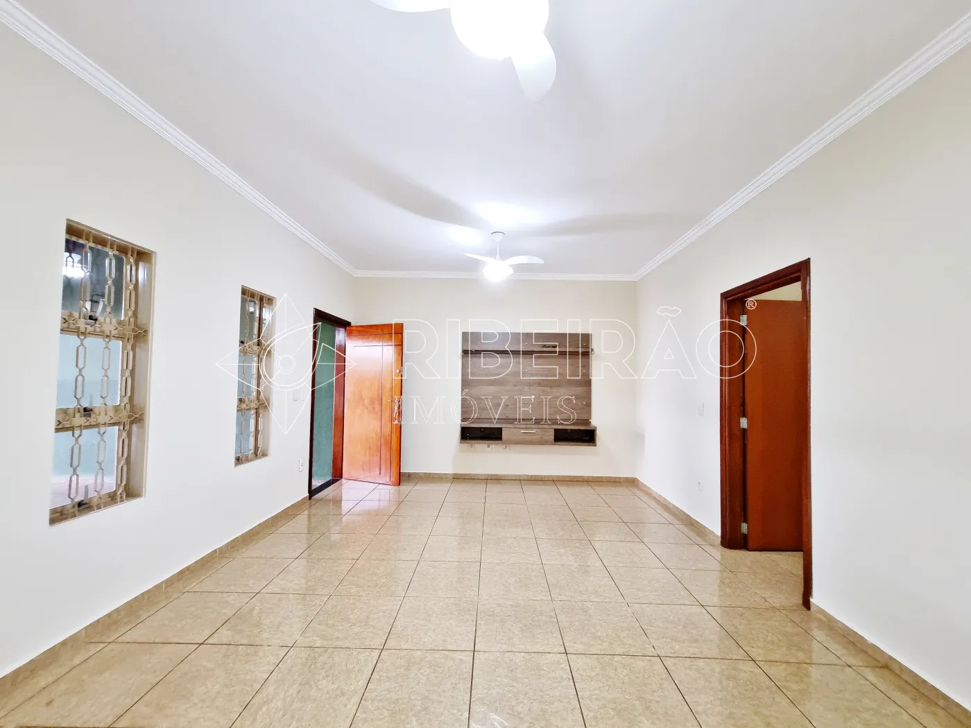 Alugar Casa / Casa em Ribeir&atilde;o Preto R$ 2.200,00 - Foto 5