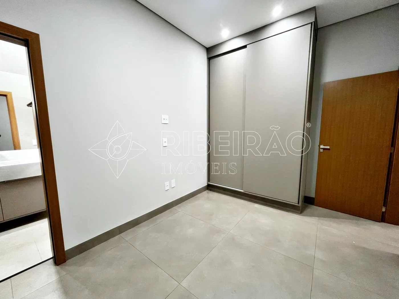 Comprar Casa / Condom&iacute;nio em Ribeir&atilde;o Preto R$ 1.250.000,00 - Foto 19