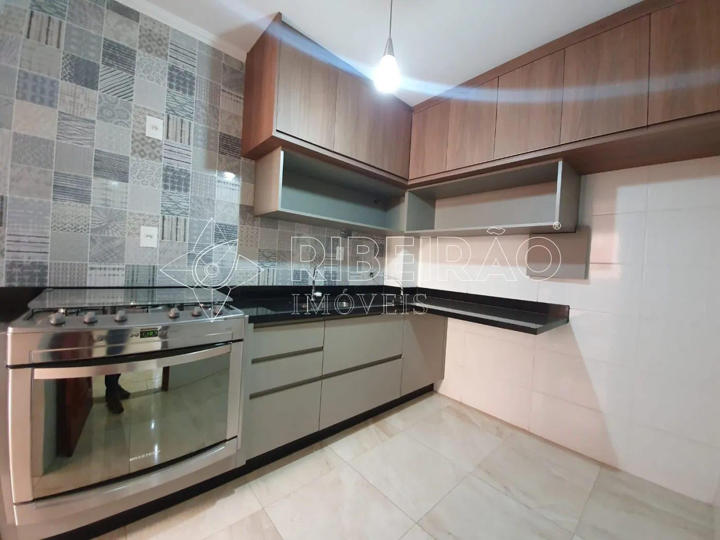 Comprar Apartamento / Padr&atilde;o em Ribeir&atilde;o Preto R$ 350.000,00 - Foto 5