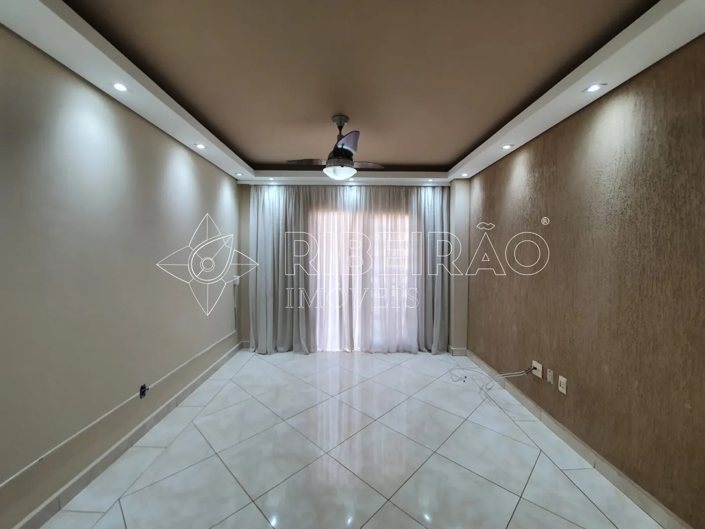 Comprar Apartamento / Padr&atilde;o em Ribeir&atilde;o Preto R$ 350.000,00 - Foto 2