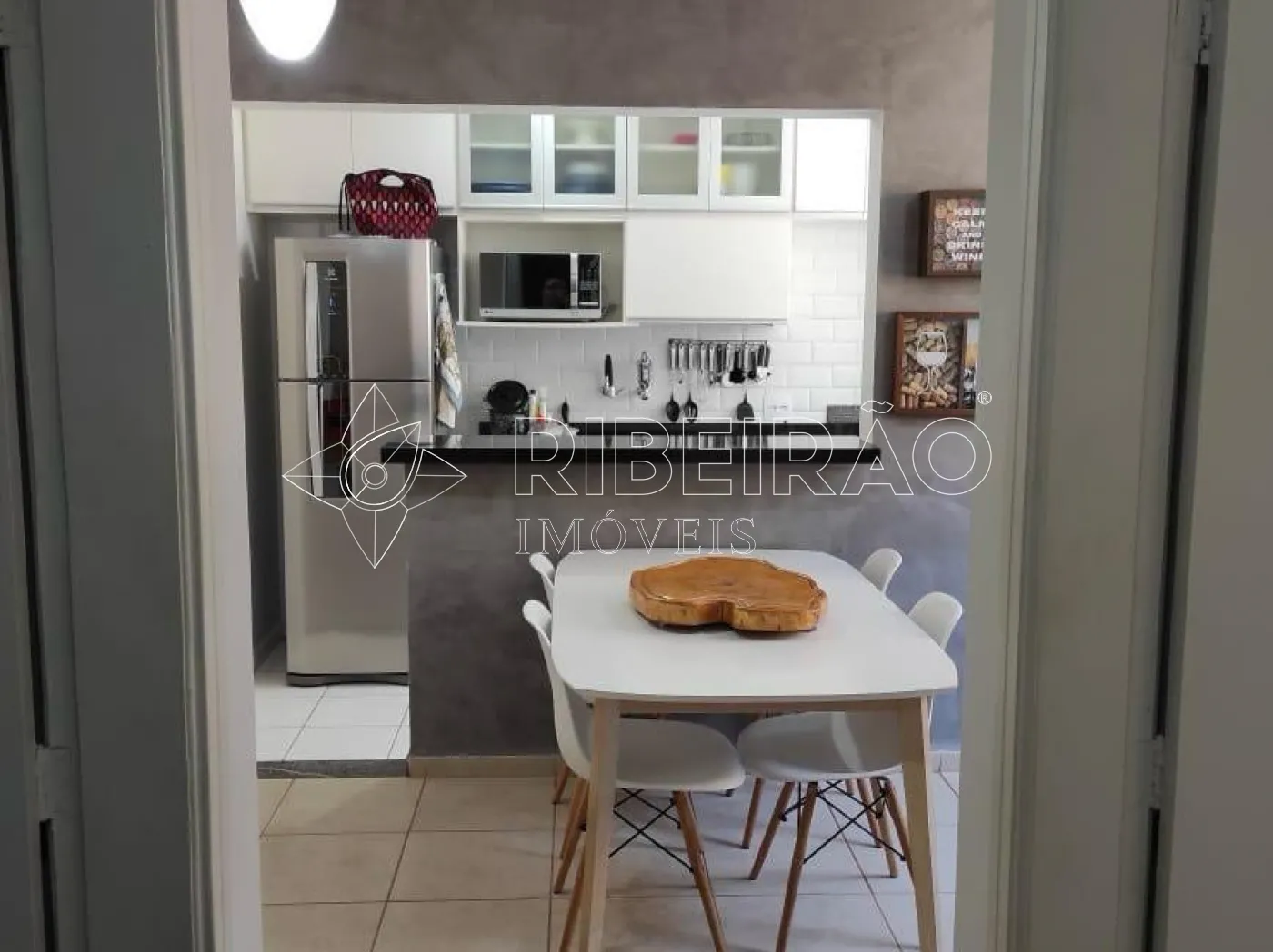 Comprar Apartamento / Padr&atilde;o em Ribeir&atilde;o Preto R$ 375.000,00 - Foto 4