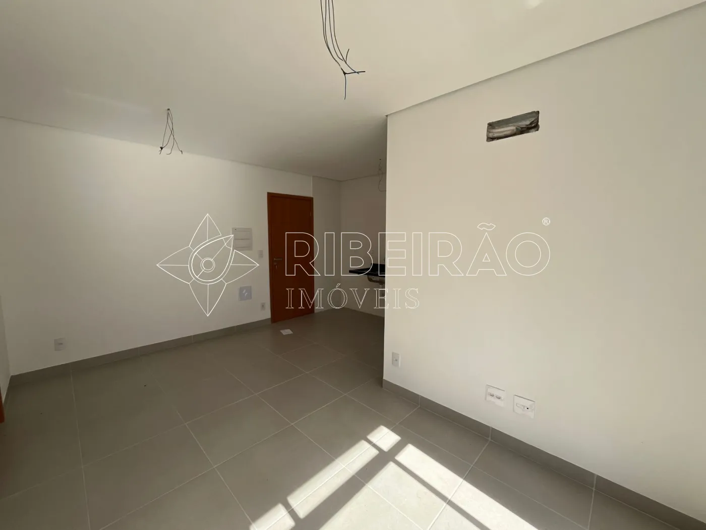 Comprar Apartamento / Padr&atilde;o em Ribeir&atilde;o Preto R$ 350.000,00 - Foto 3