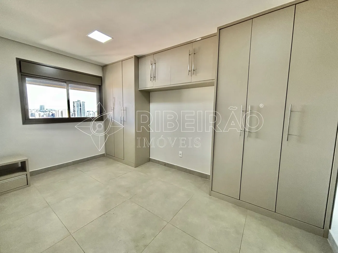 Alugar Apartamento / Padr&atilde;o em Ribeir&atilde;o Preto R$ 3.200,00 - Foto 5