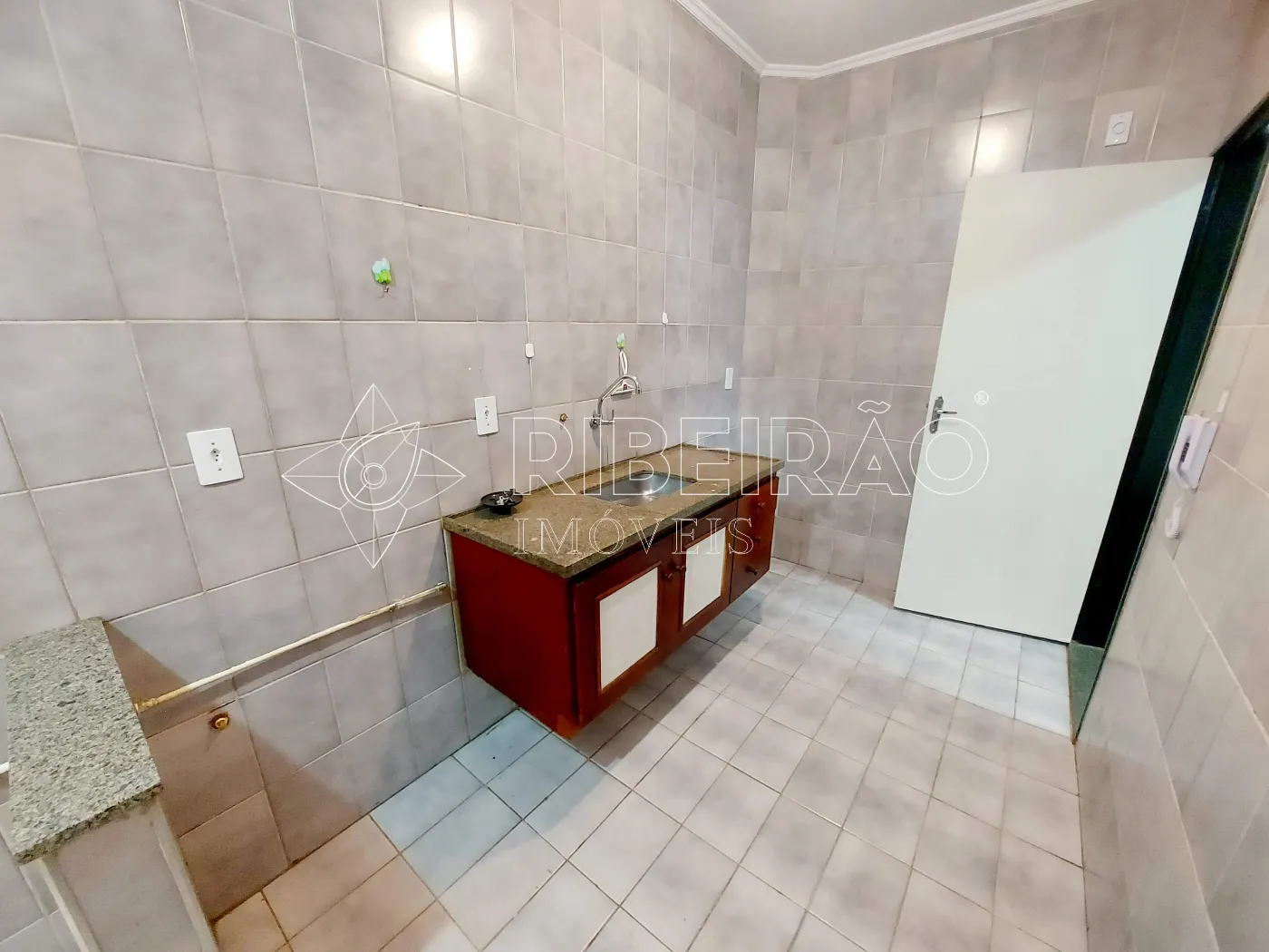 Alugar Apartamento / Padr&atilde;o em Ribeir&atilde;o Preto R$ 1.350,00 - Foto 6