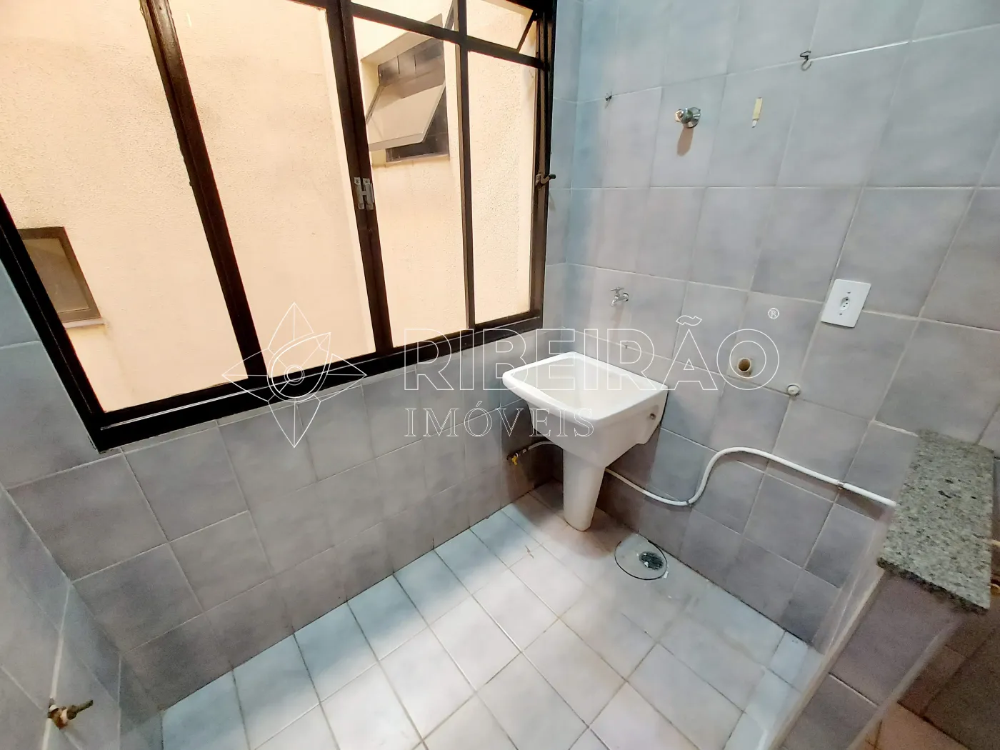 Alugar Apartamento / Padr&atilde;o em Ribeir&atilde;o Preto R$ 1.350,00 - Foto 7