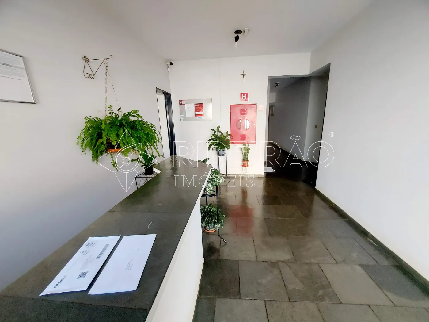 Alugar Apartamento / Padr&atilde;o em Ribeir&atilde;o Preto R$ 1.350,00 - Foto 15