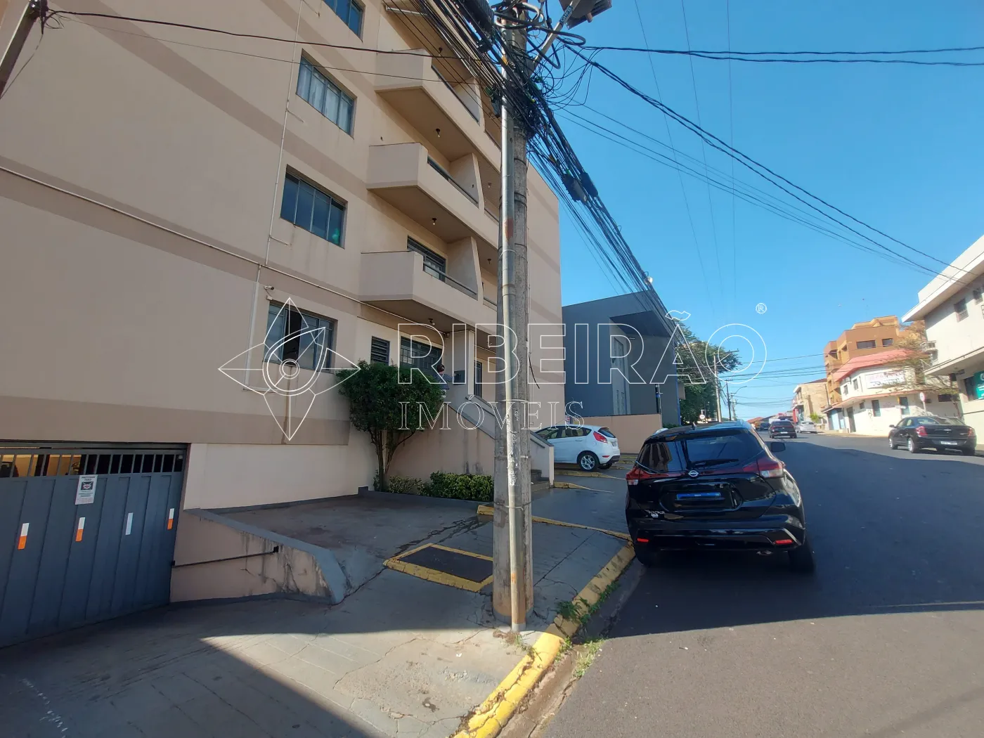 Alugar Apartamento / Padr&atilde;o em Ribeir&atilde;o Preto R$ 1.350,00 - Foto 19