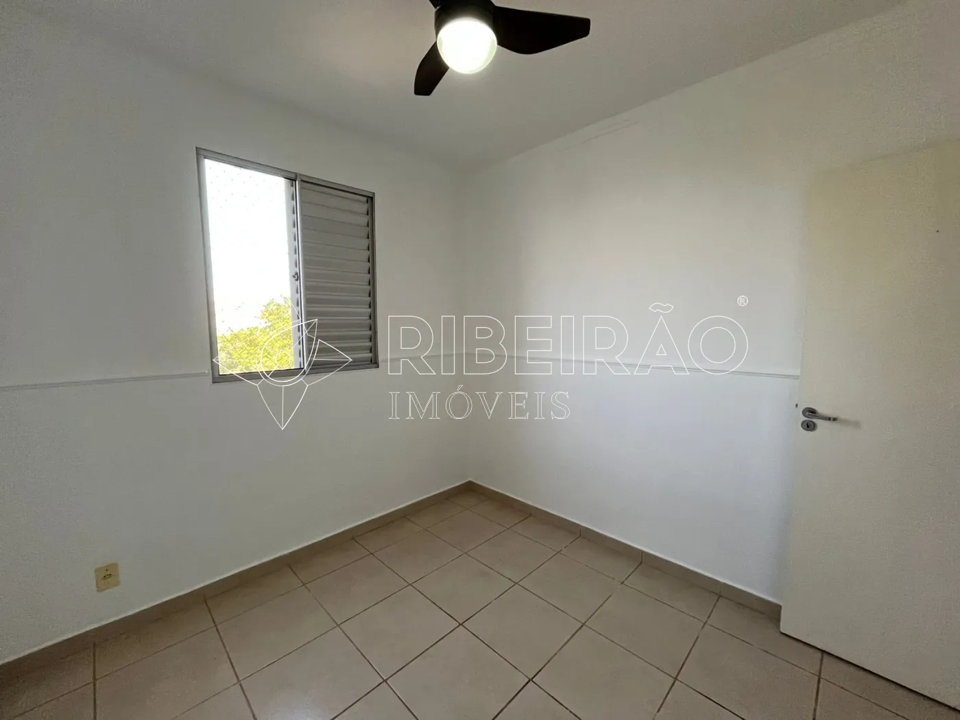 Alugar Apartamento / Padr&atilde;o em Ribeir&atilde;o Preto R$ 1.200,00 - Foto 14