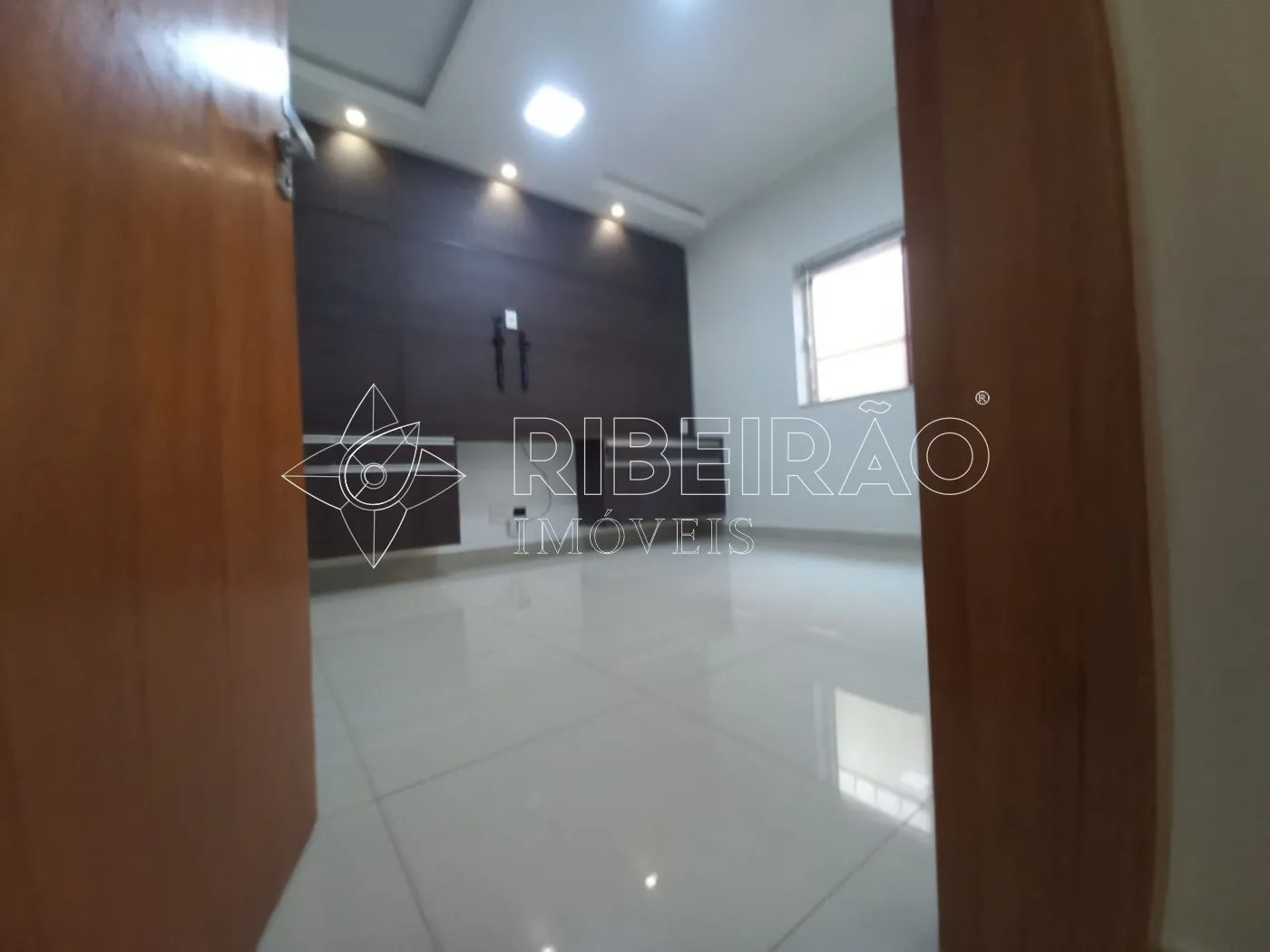 Alugar Comercial / Sal&atilde;o em Ribeir&atilde;o Preto R$ 7.500,00 - Foto 16