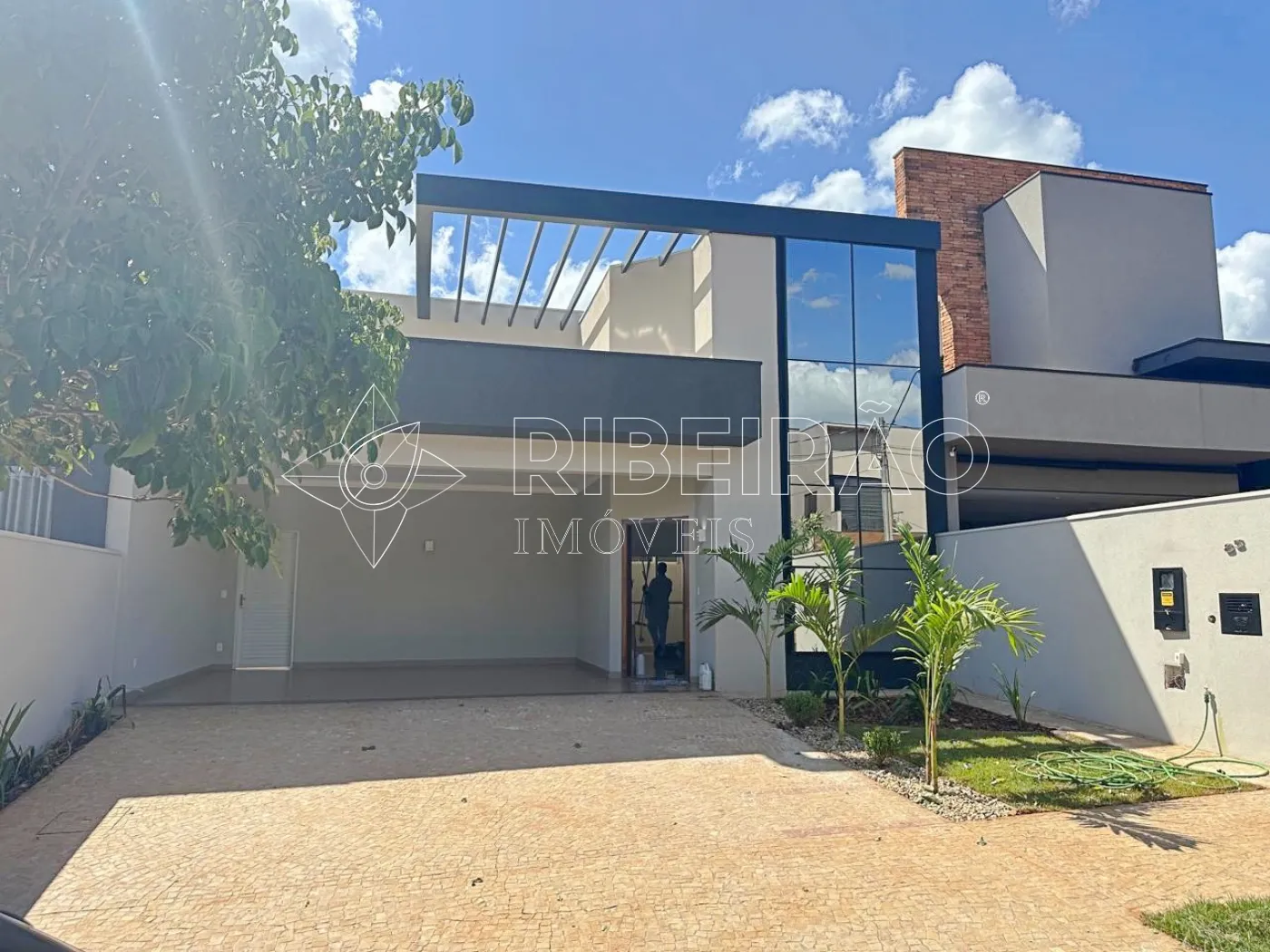 Alugar Casa / Condom&iacute;nio em Ribeir&atilde;o Preto R$ 5.000,00 - Foto 1