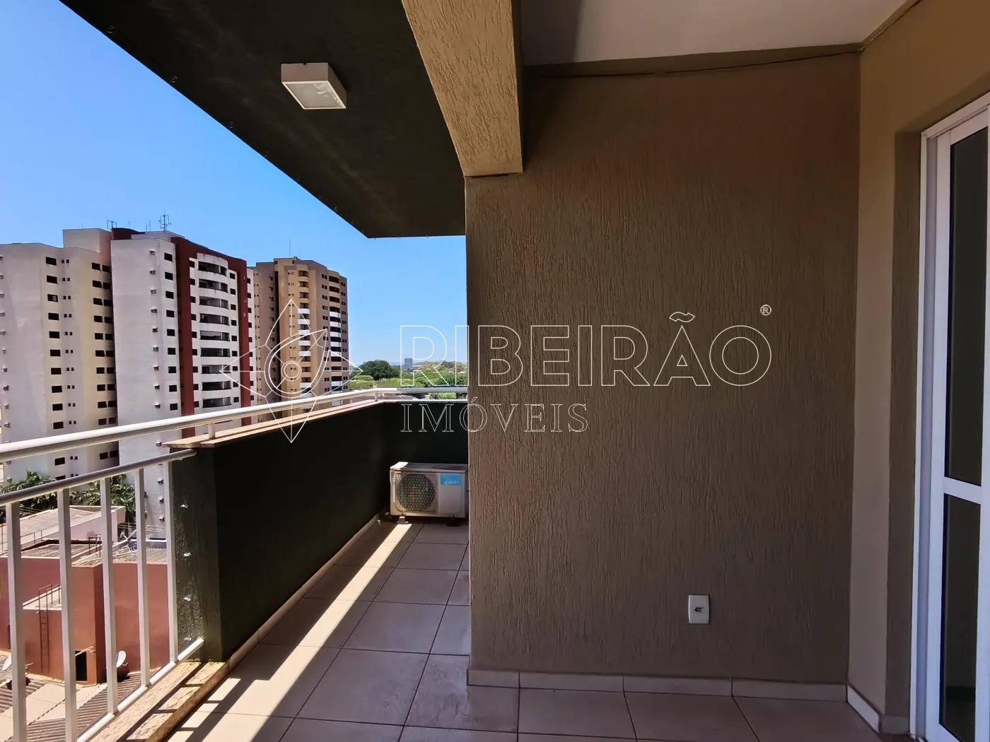 Alugar Apartamento / Padr&atilde;o em Ribeir&atilde;o Preto R$ 2.500,00 - Foto 4